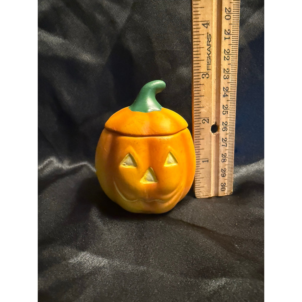 Vintage 80’s porcelain pumpkin jack-o-lantern trinket box