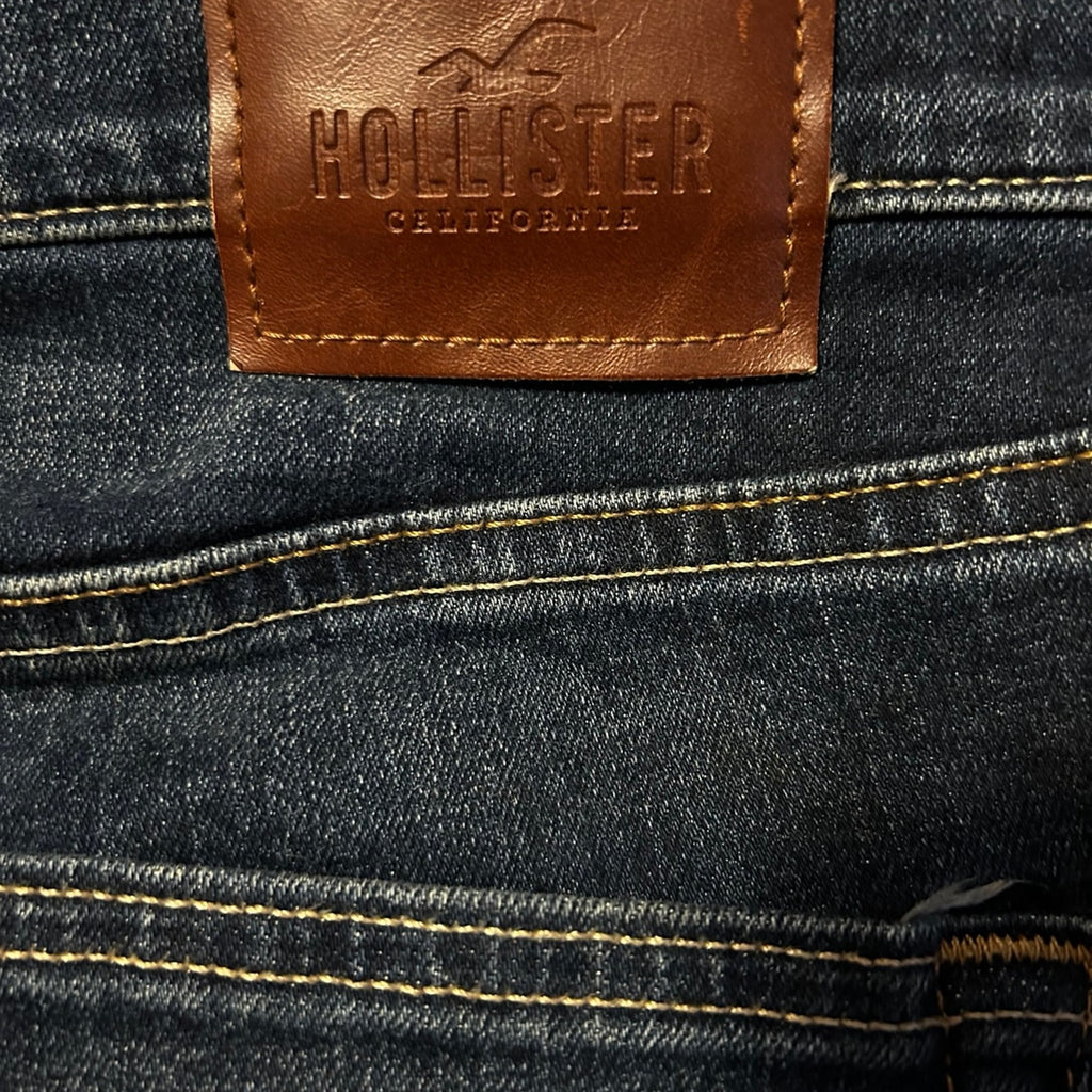 Hollister 34 x 30 Taper Epic Flex Jeans