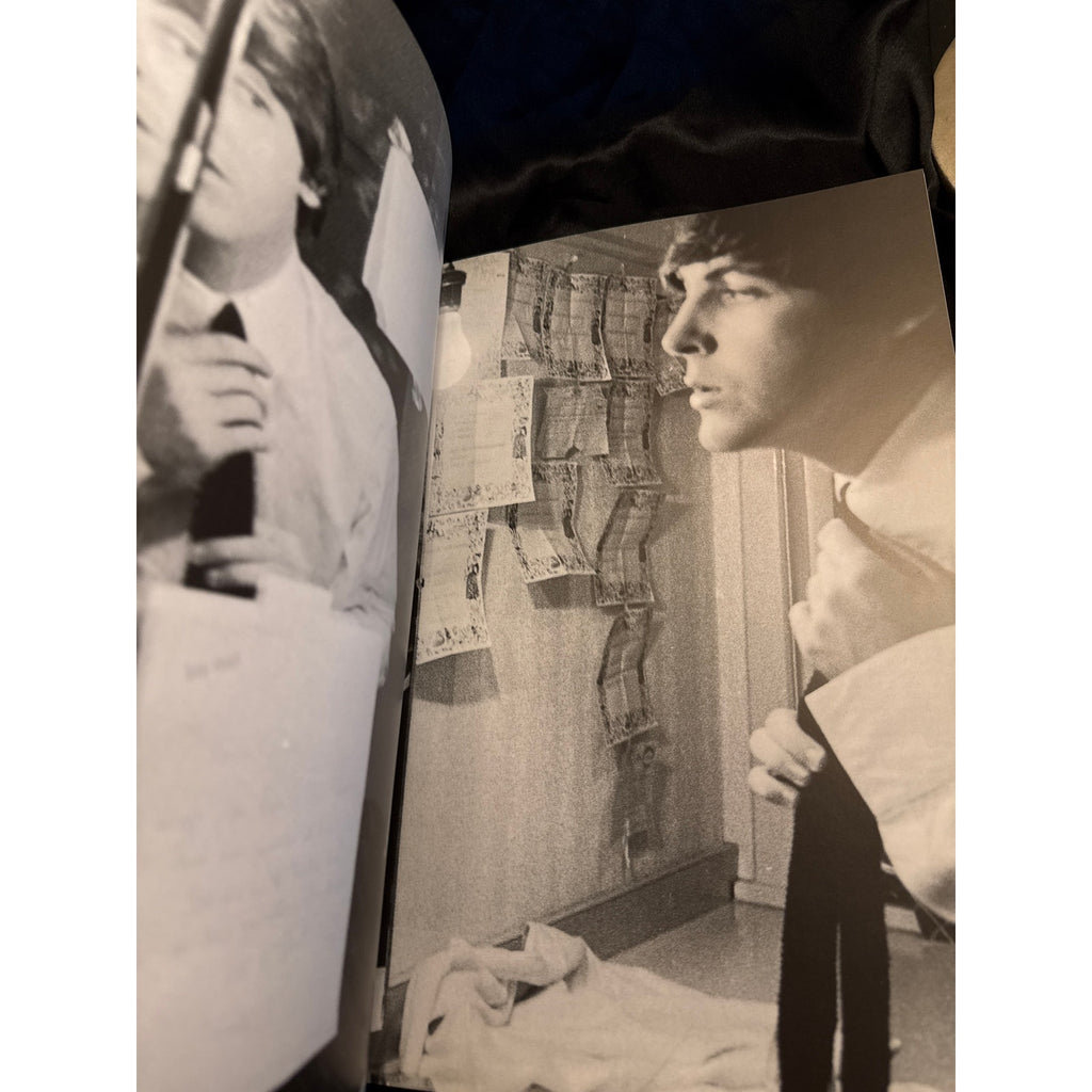 Vintage 2000 The Beatles Anthology coffee table book 370 Pages 1st Edition