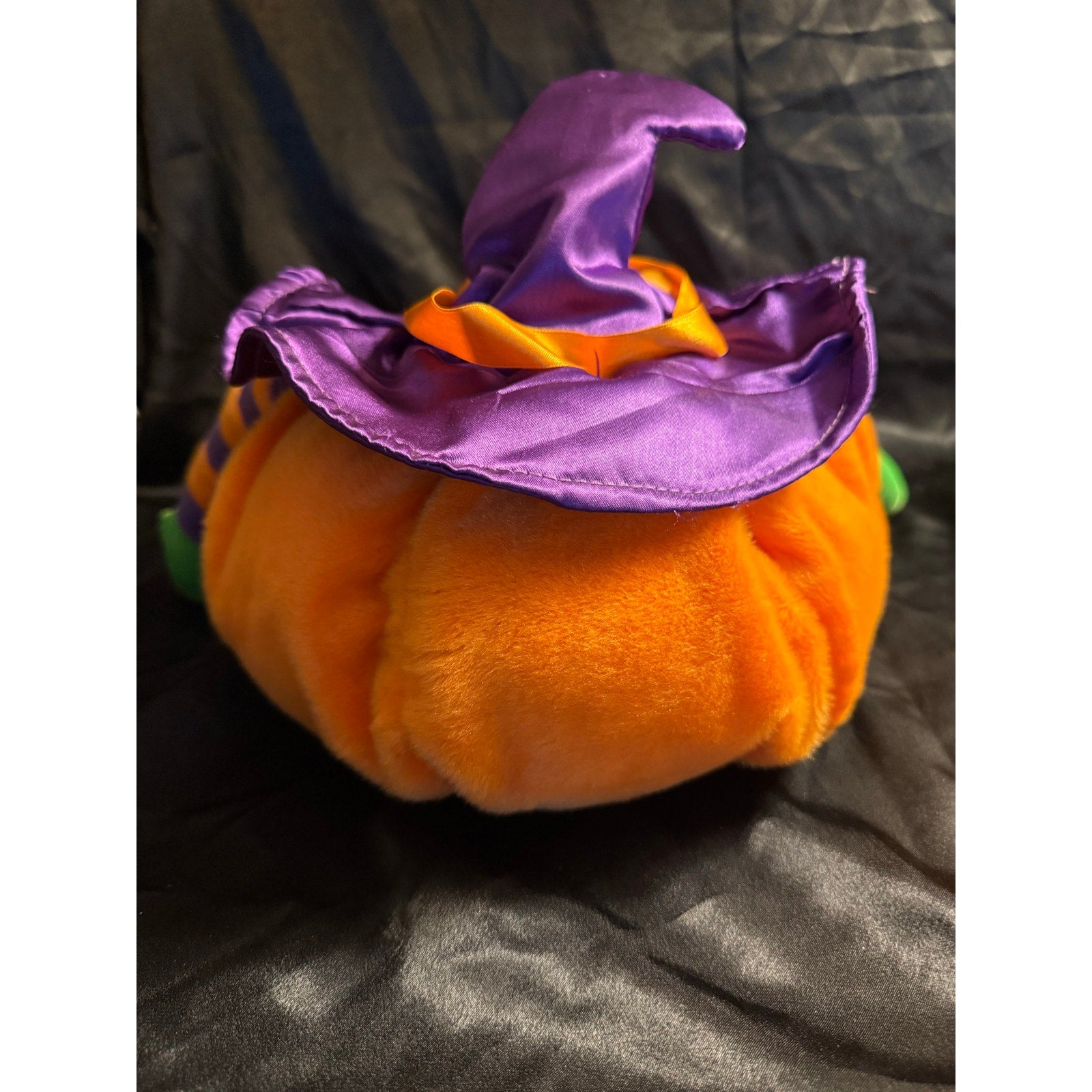 Vintage 90’s Halloween pumpkin witch jack-o-lantern plush 16”
