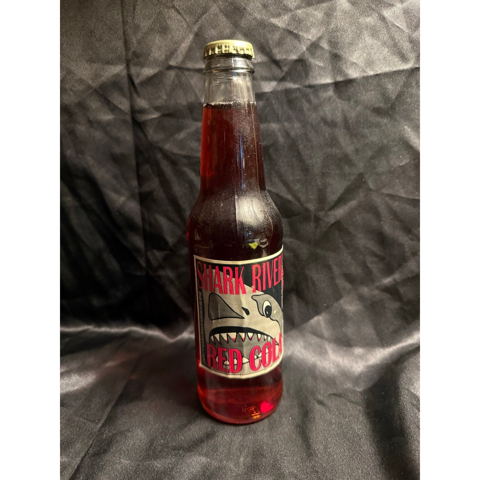 Vintage 90’s Joe Tea NJ Shark River Red Cola