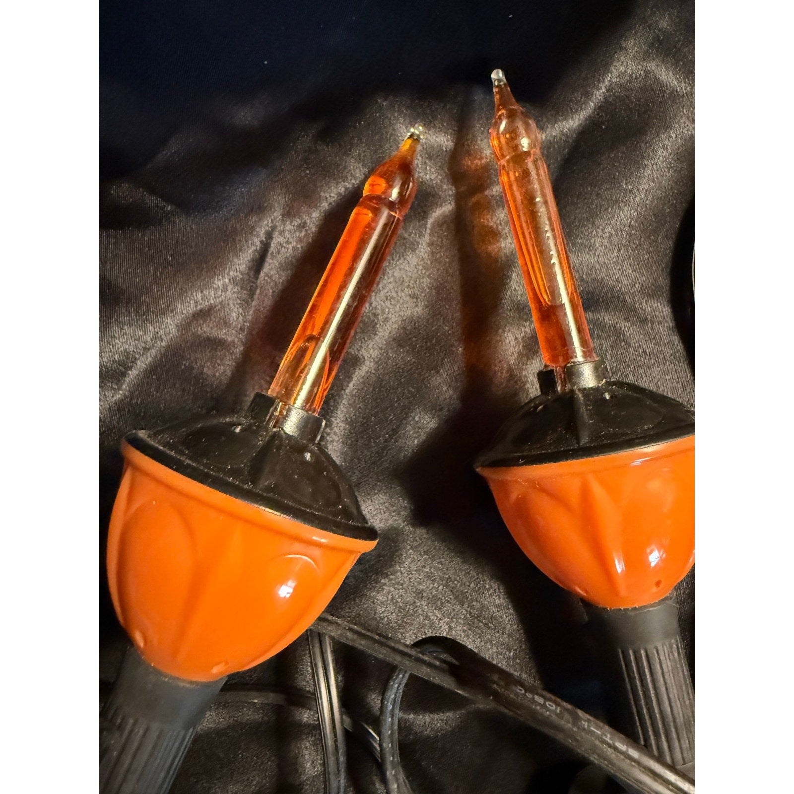 Vintage 00’s Halloween bubble string lights