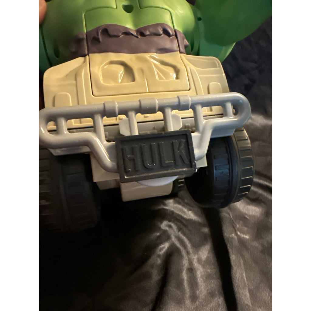 2015 Marvel Avengers XPV Remote Control Hulk Smash Jeep very VGC