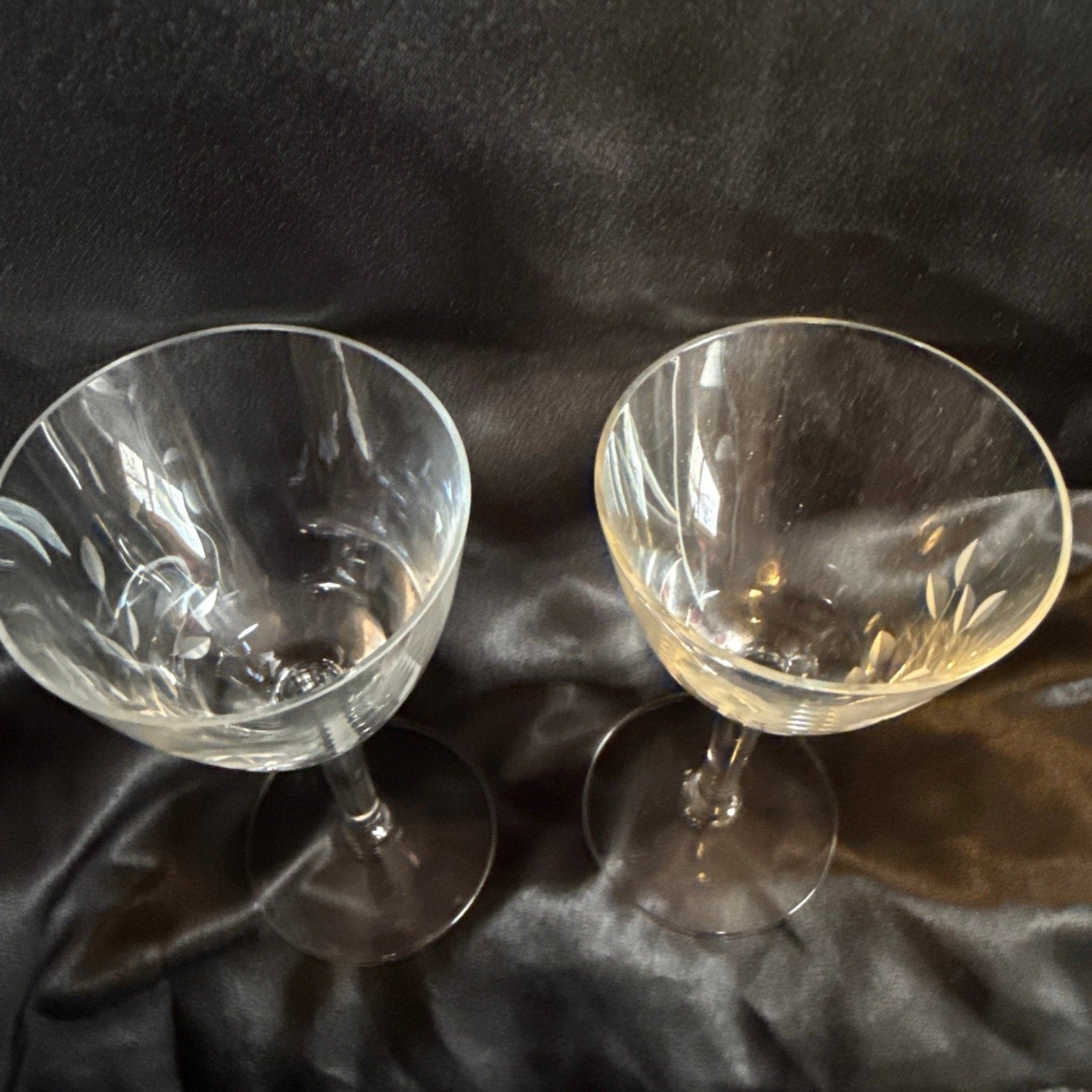 Vintage Toscany etched Crystal Sherry Cordial Aperitif Glasses 2 Frosted Rose