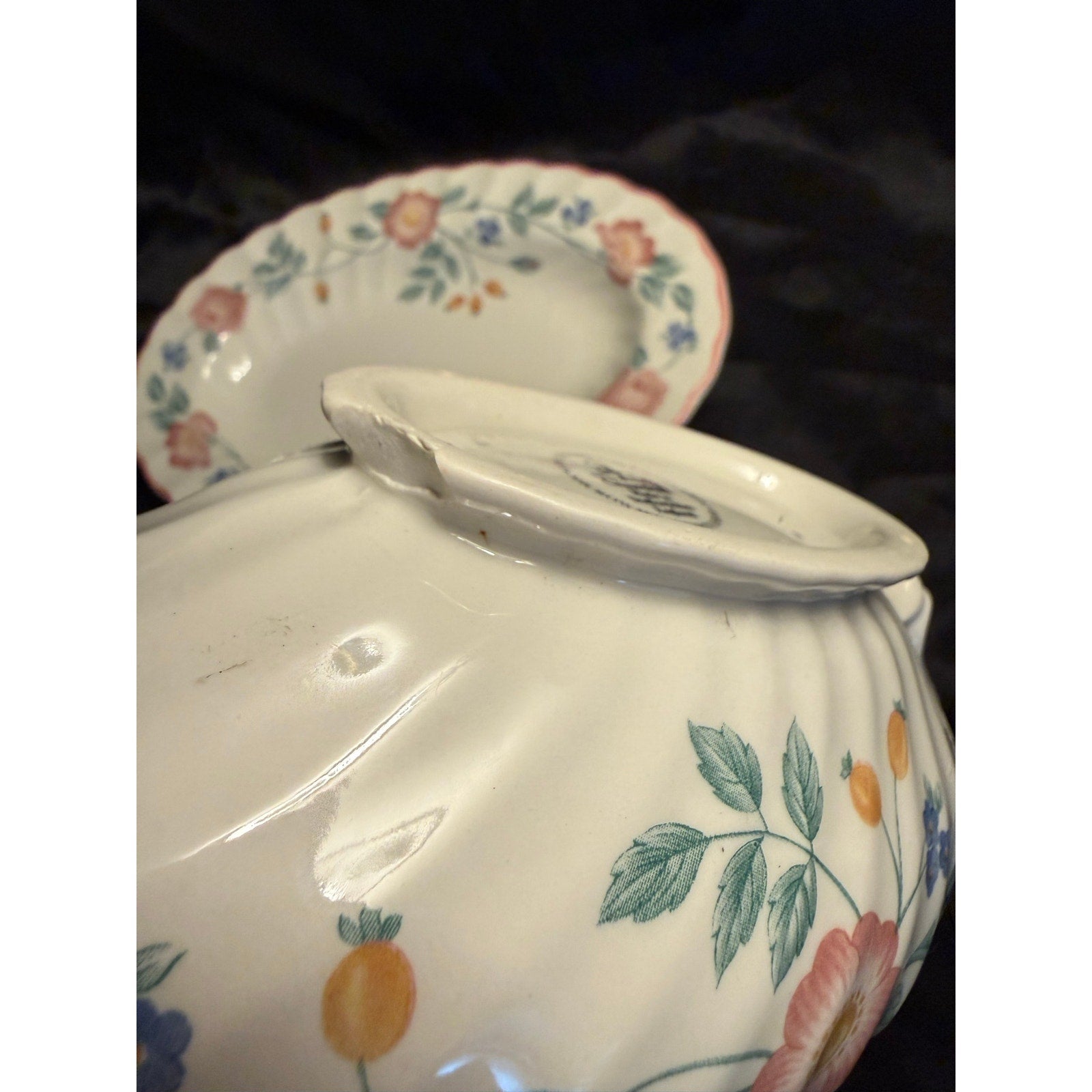 Vintage 90’s Churchill Briar Rose gravy boat and saucer set 9” Staffordshire England