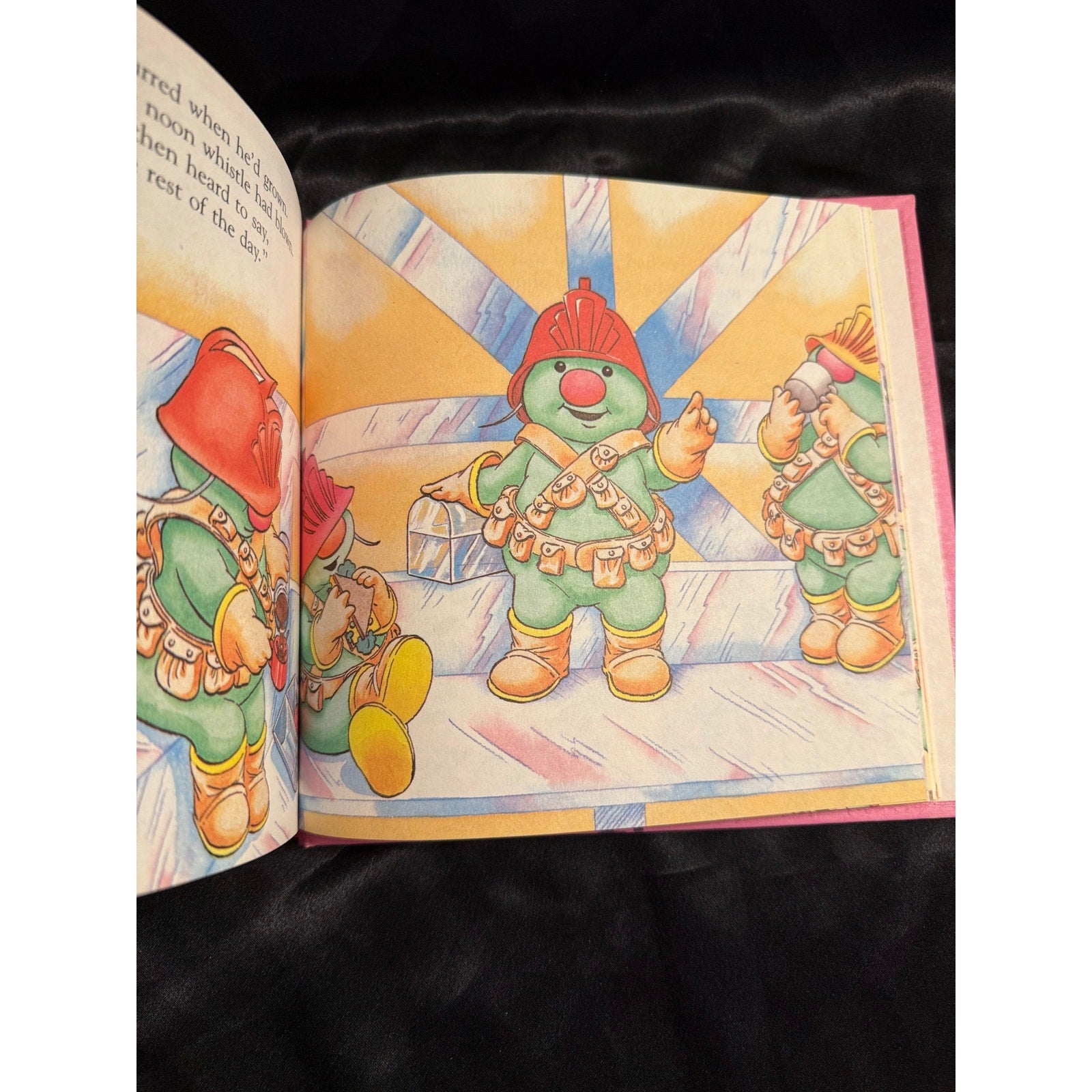 Vintage 80’s book Fraggle Rock The Legend of the Doozer Who Didn't Hardcover Jim Henson