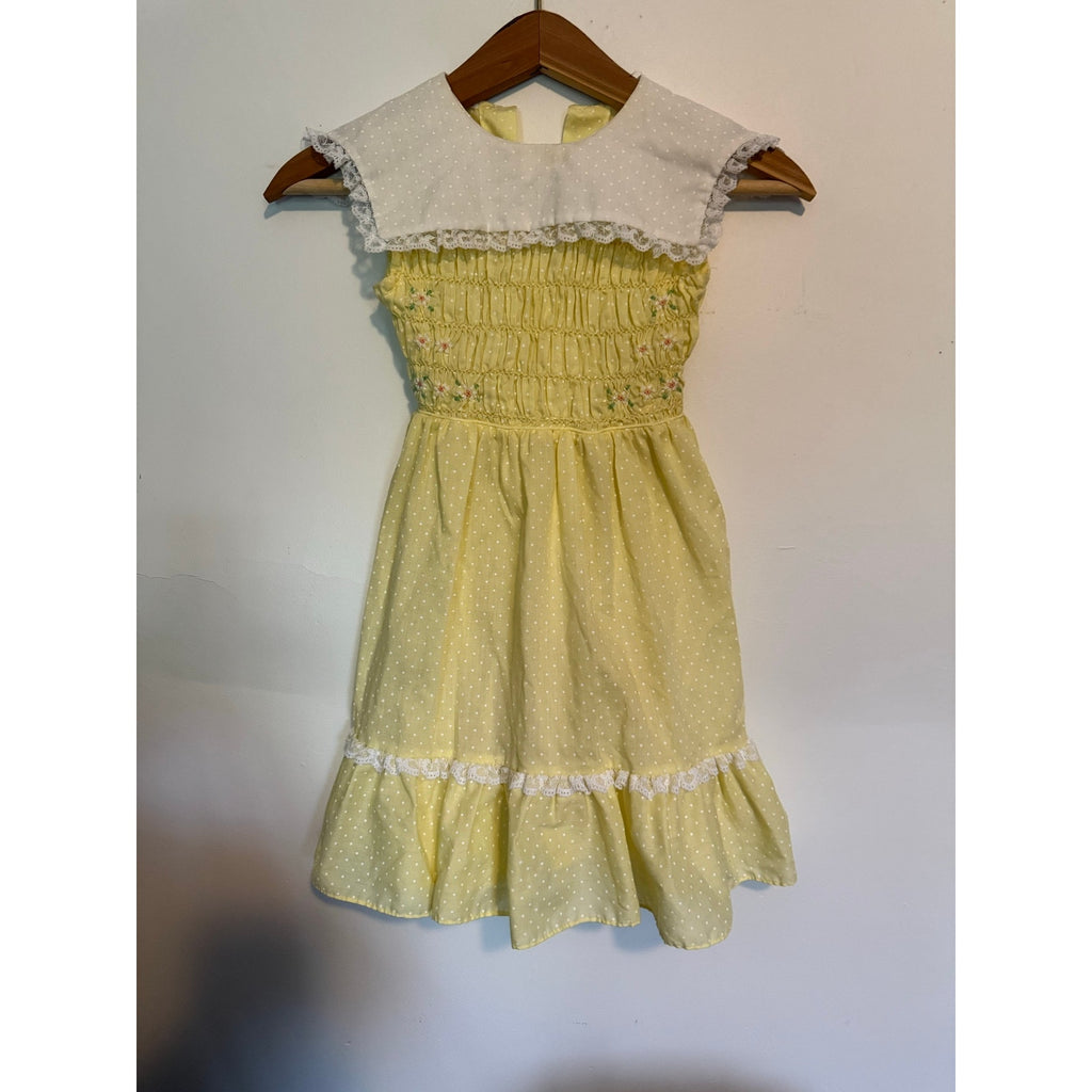 Vintage 1982 Shirred girls sun dress embroidered flowers lace trim collar no tags