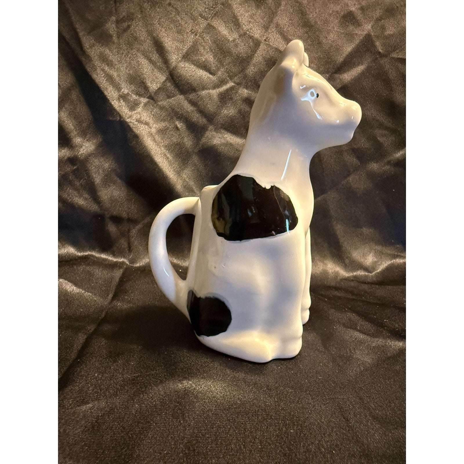Vintage 60’s small, 6” hand painted cow pitcher by Frutuoso of Portugal