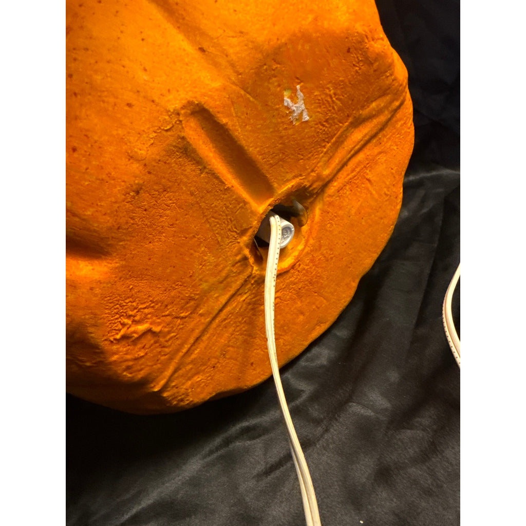 Vintage 90’s Large LIGHTED HALLOWEEN GOURD PUMPKIN FOAM BLOW MOLD 18” x 12” EUC