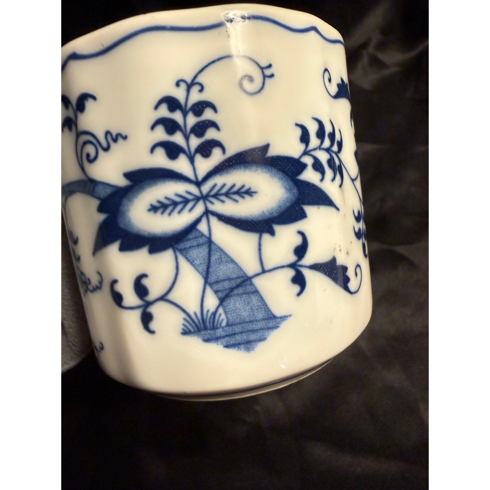 Vintage 50’s BLUE DANUBE BLUE ONION Design Coffee Mug Tripod Handle JAPAN 3.25”