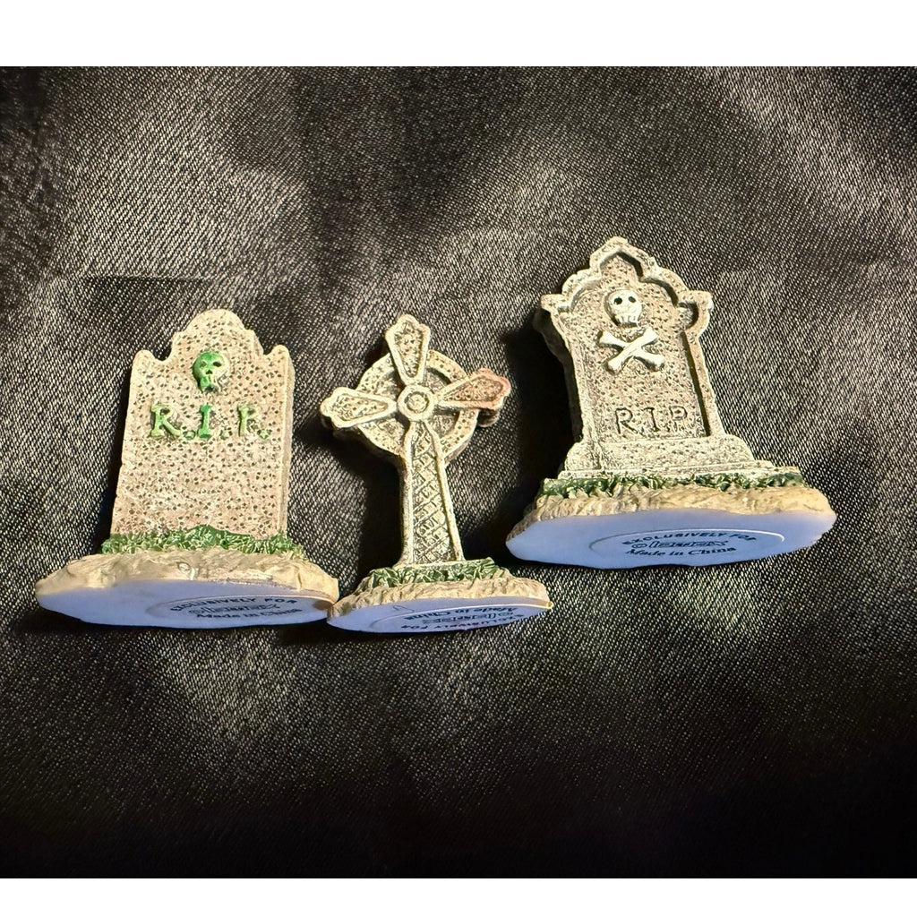 Lemax Spooky Town Halloween 1” headstones and Jack-o-lanterns four pieces