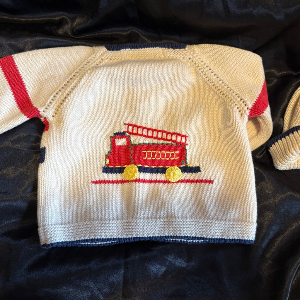 Grandma Ness boutique infants hand knitted sweater and hat set size 6 months