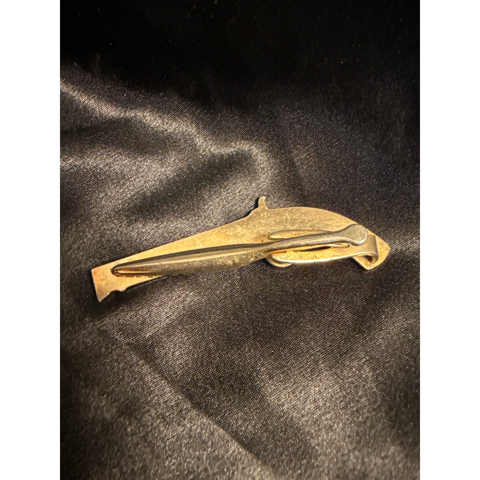 Vintage 1960’s Hickock Gold Tone Big Gun Revolver Tie Clip