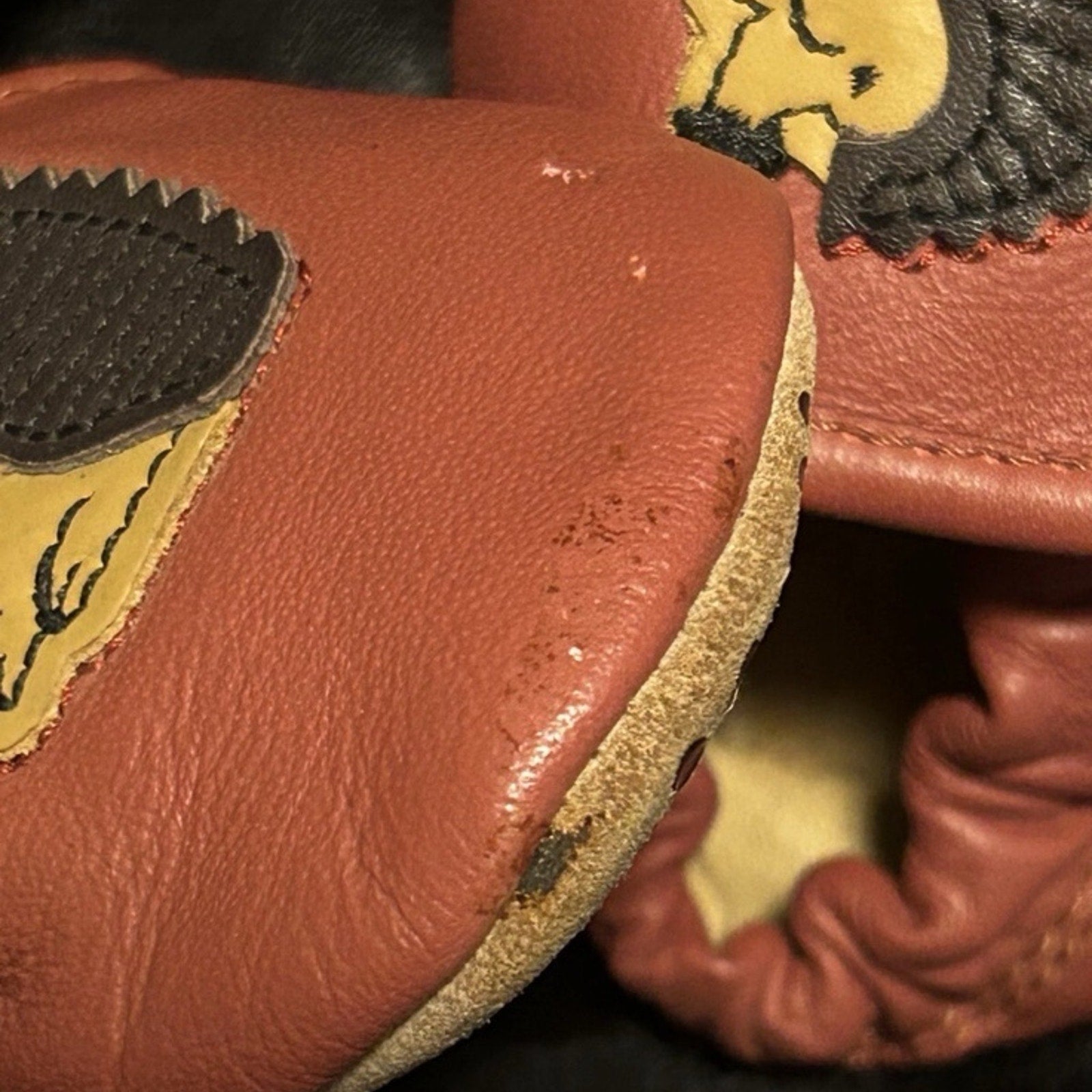 L.L. Bean Leather Slip On Crib Shoes Size 0-6 Months hedgehog