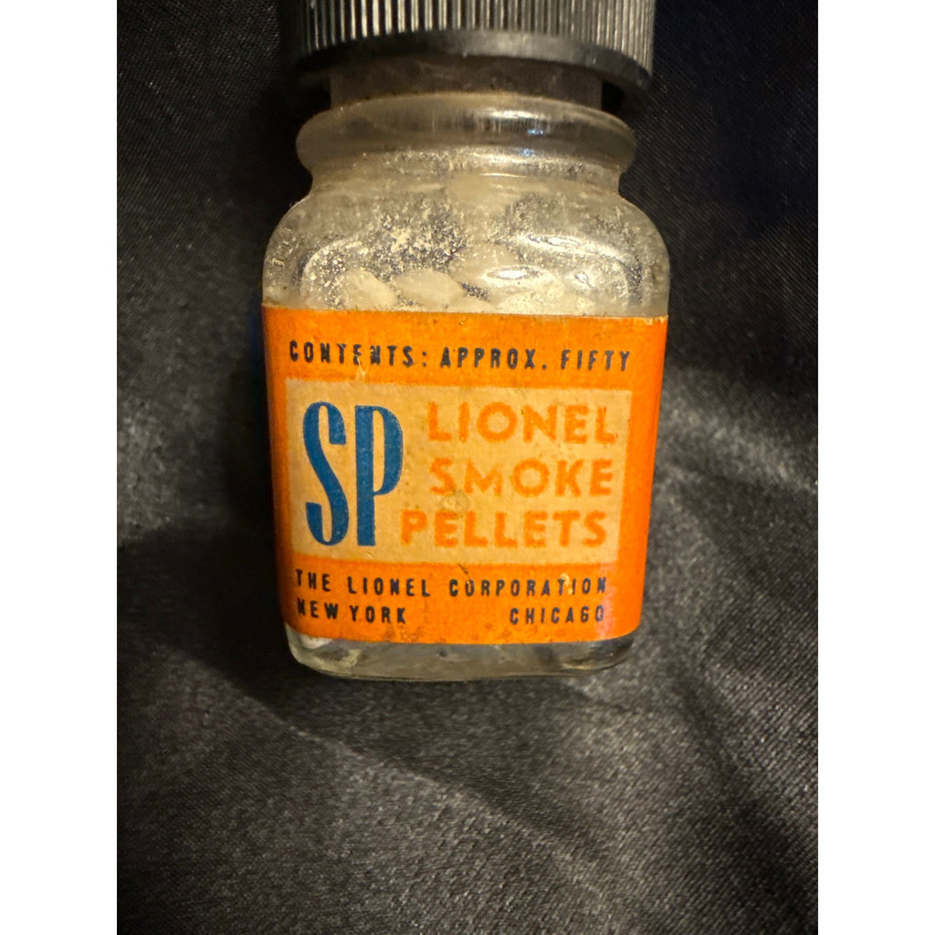 Vintage 1940’s LIONEL SP SMOKE PELLETS glass bottle w contents