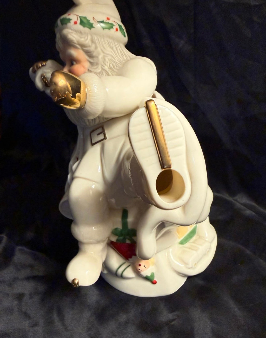 Vintage 1999 Porcelain Lenox Holiday Santa Collection Teapot Christmas
