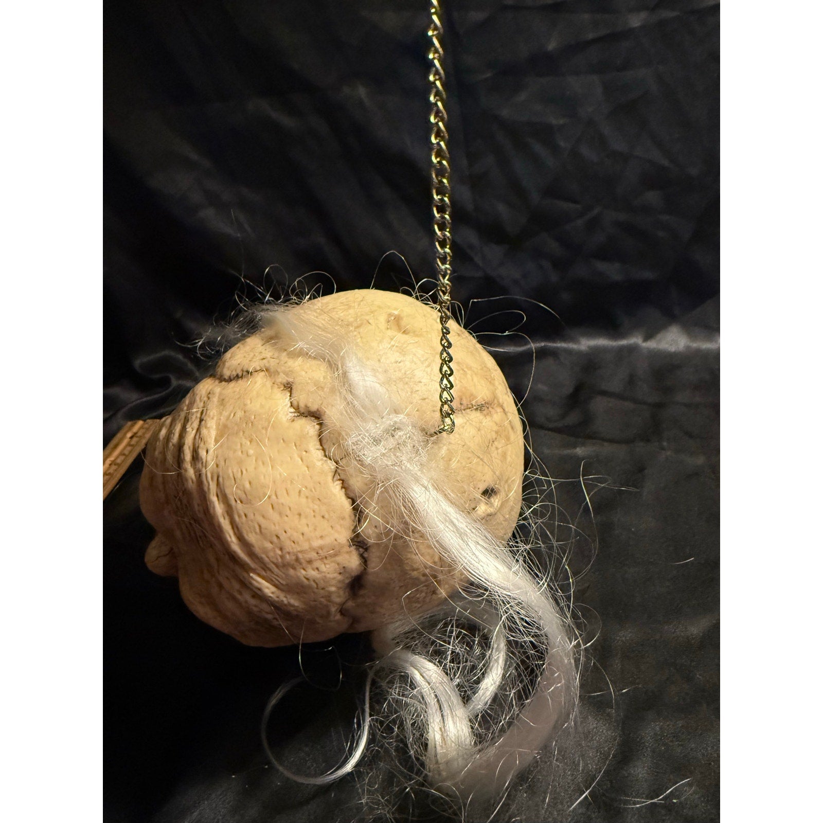 Hanging motion detector Halloween Skull prop with sound effects