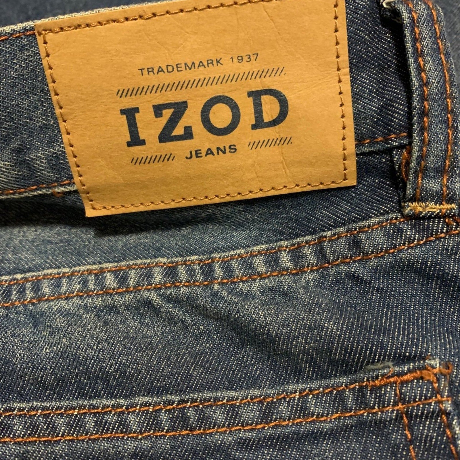Izod Men’s Straight Fit Jeans Size 34x32