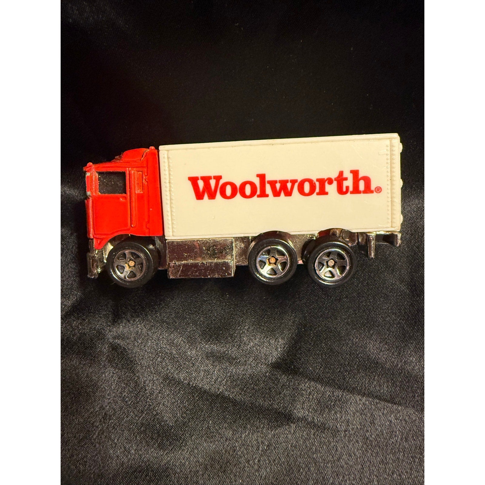 Vintage 1991 Hot Wheels 1/64 Scale Woolworth Delivery Truck