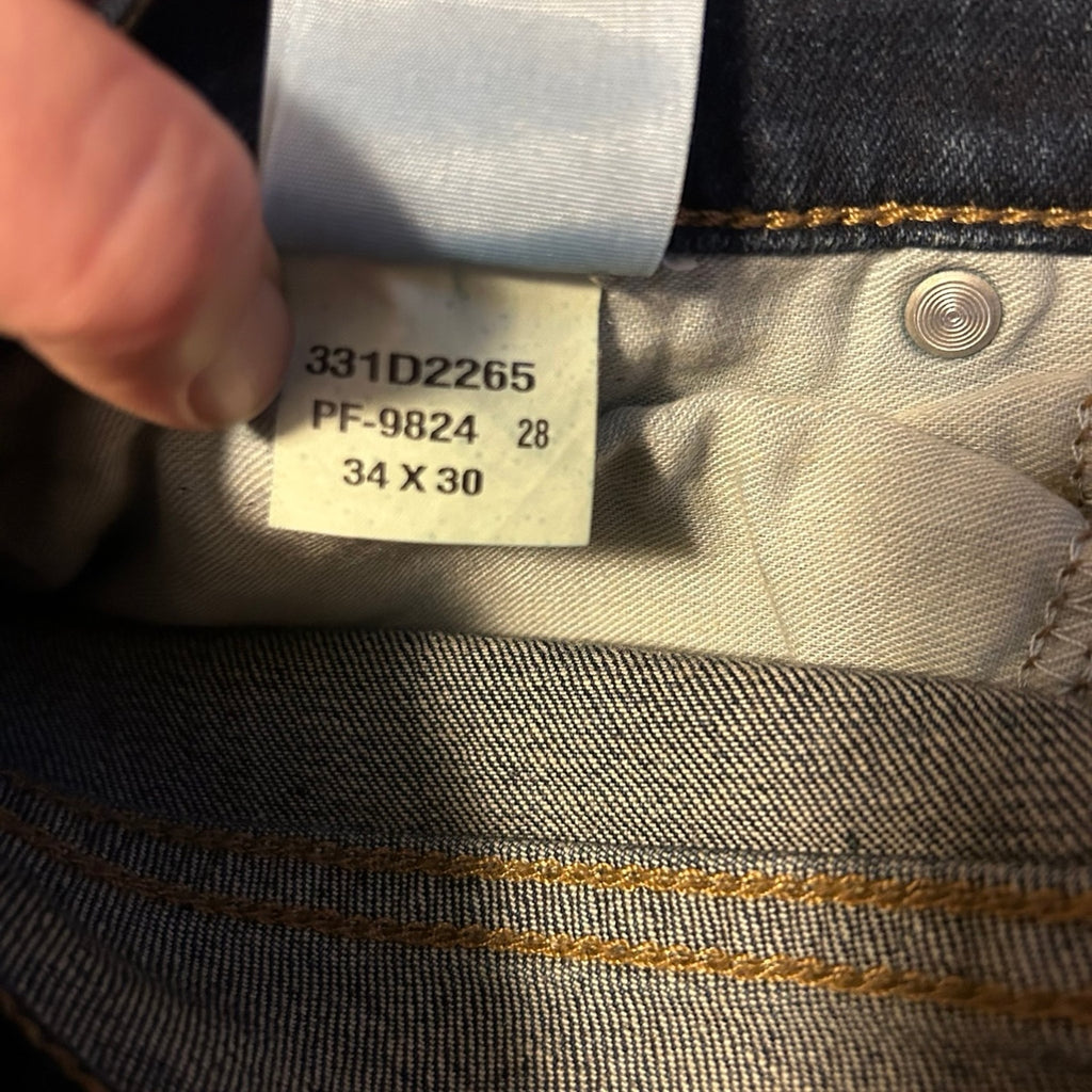 Hollister 34 x 30 Taper Epic Flex Jeans