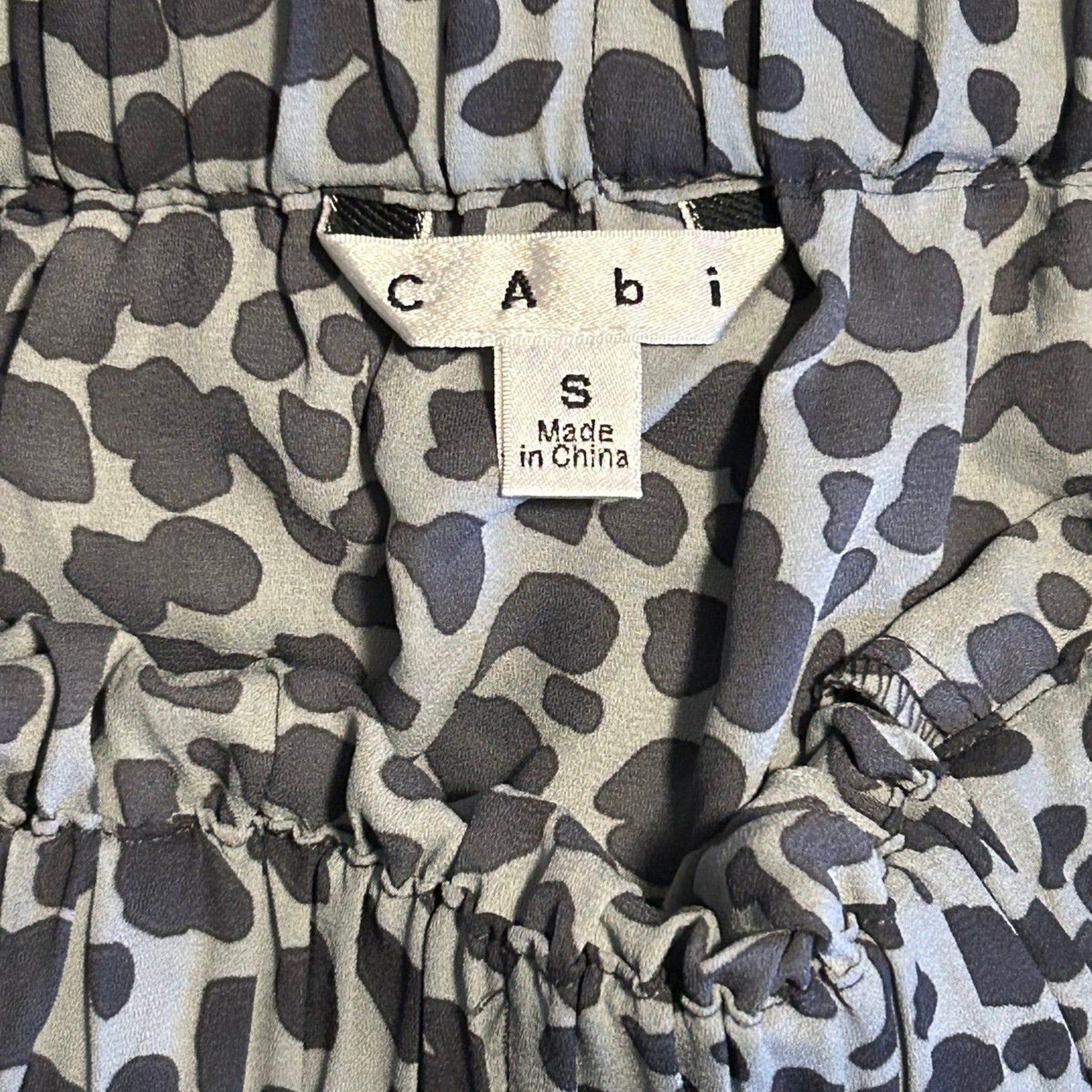 Cabi mini skirt with pockets Leopard print Women’s Size Small