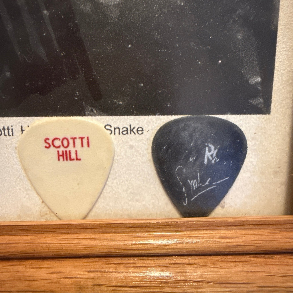 SKID ROW Authentic Autographed 8x10 Photo & Guitar Picks In Frame Rachel Bolan