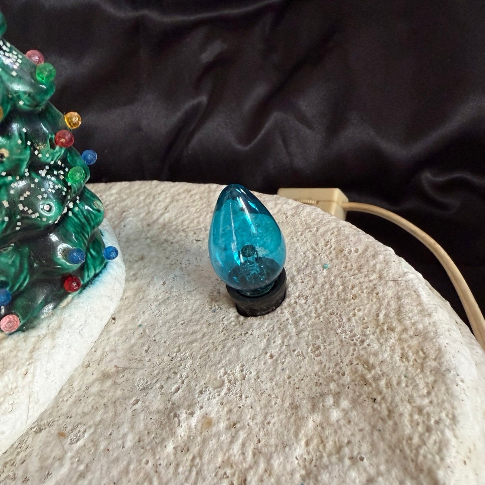 Vintage 1974 ceramic lighted Christmas igloo and tree on base with pegs