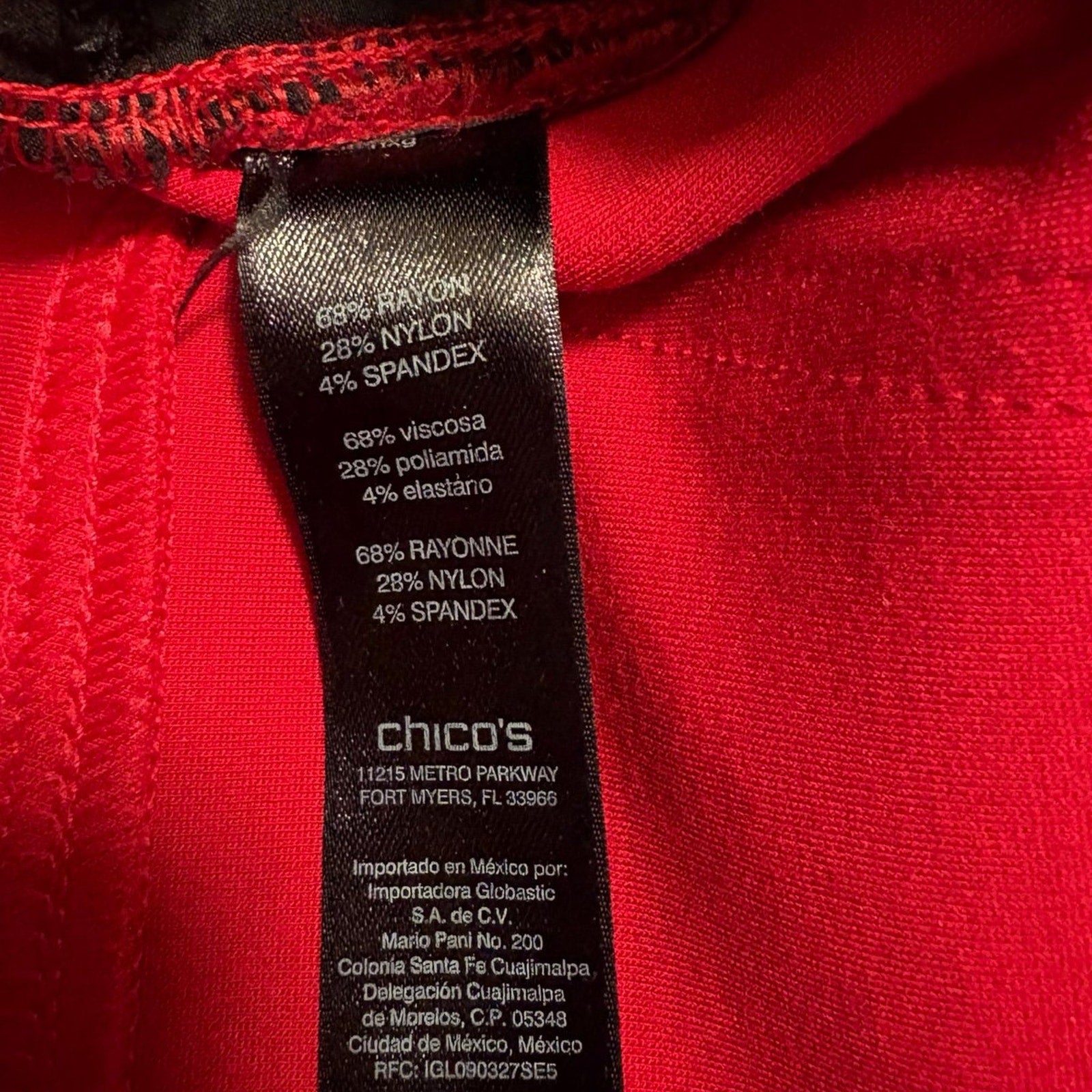 Chico’s So slimming Ankle Pant Red Sz 6