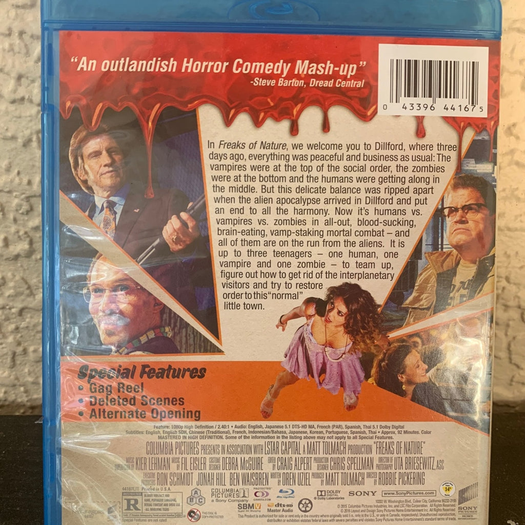 Freaks of Nature [Blu-ray] + Digital + Deleted Scenes