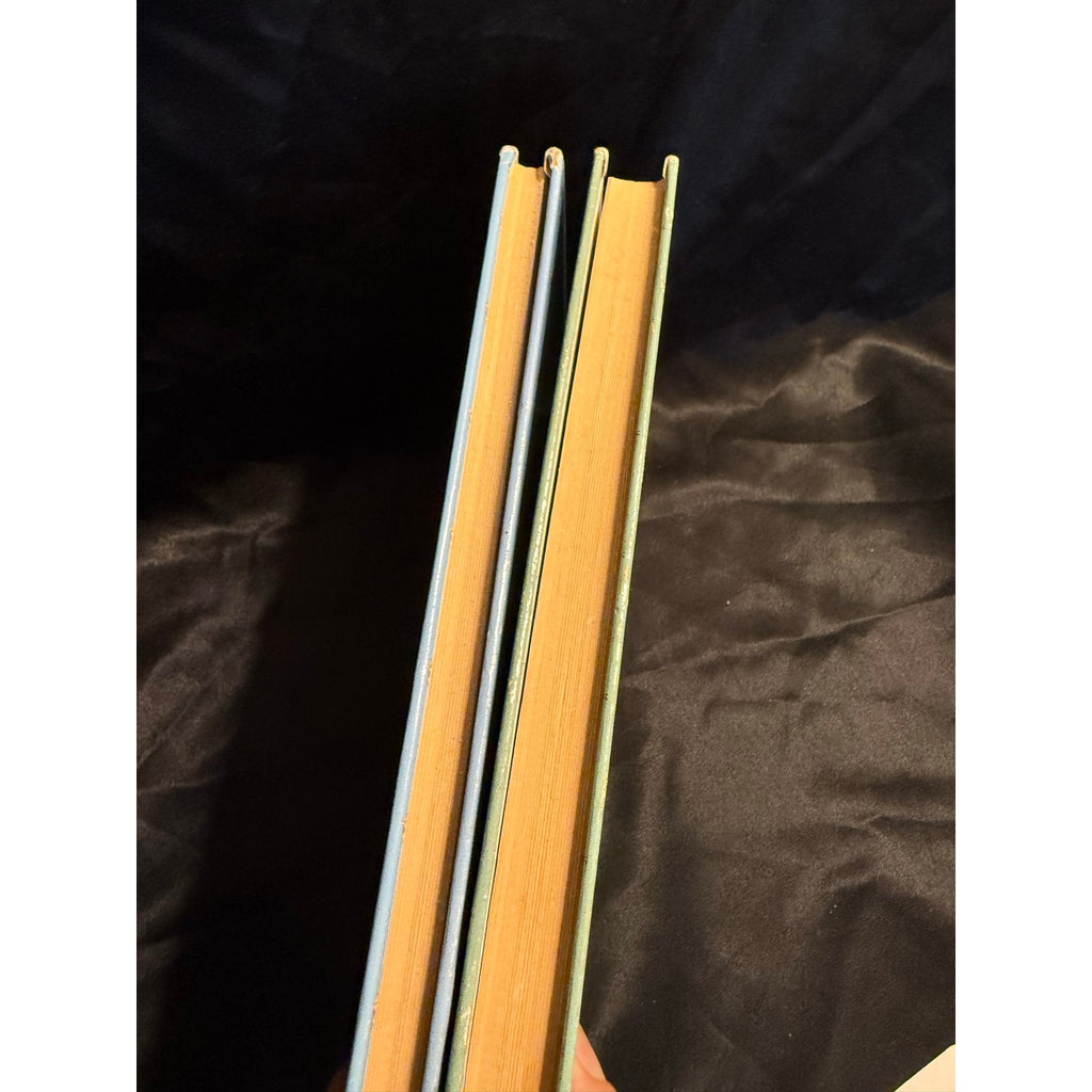 Vintage 1992 editions A.A. Milne Winnie The Pooh Books hardcover