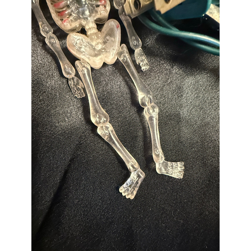 Vintage 90’s Halloween skeleton string lights still work all intact 6’