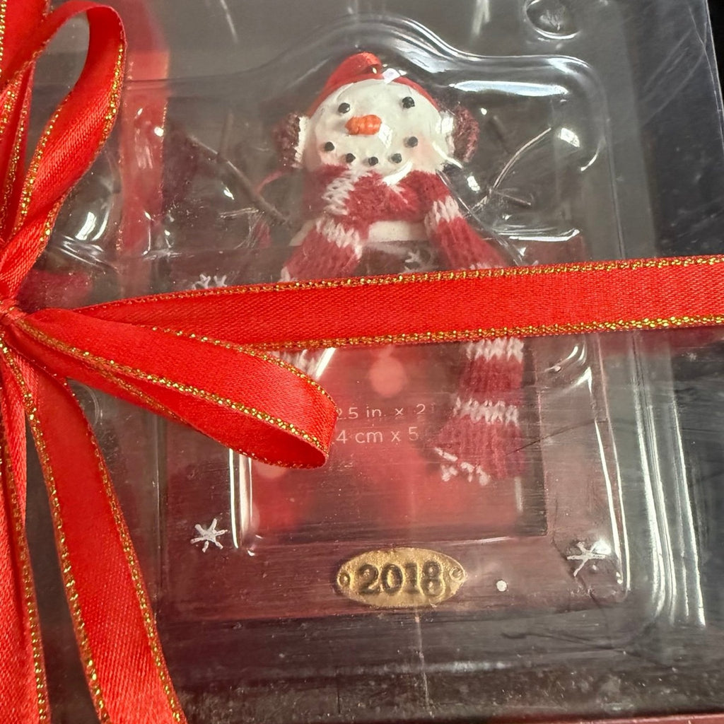 St. Nicholas Square resin Snowman Picture Frame Ornaments dated 2018