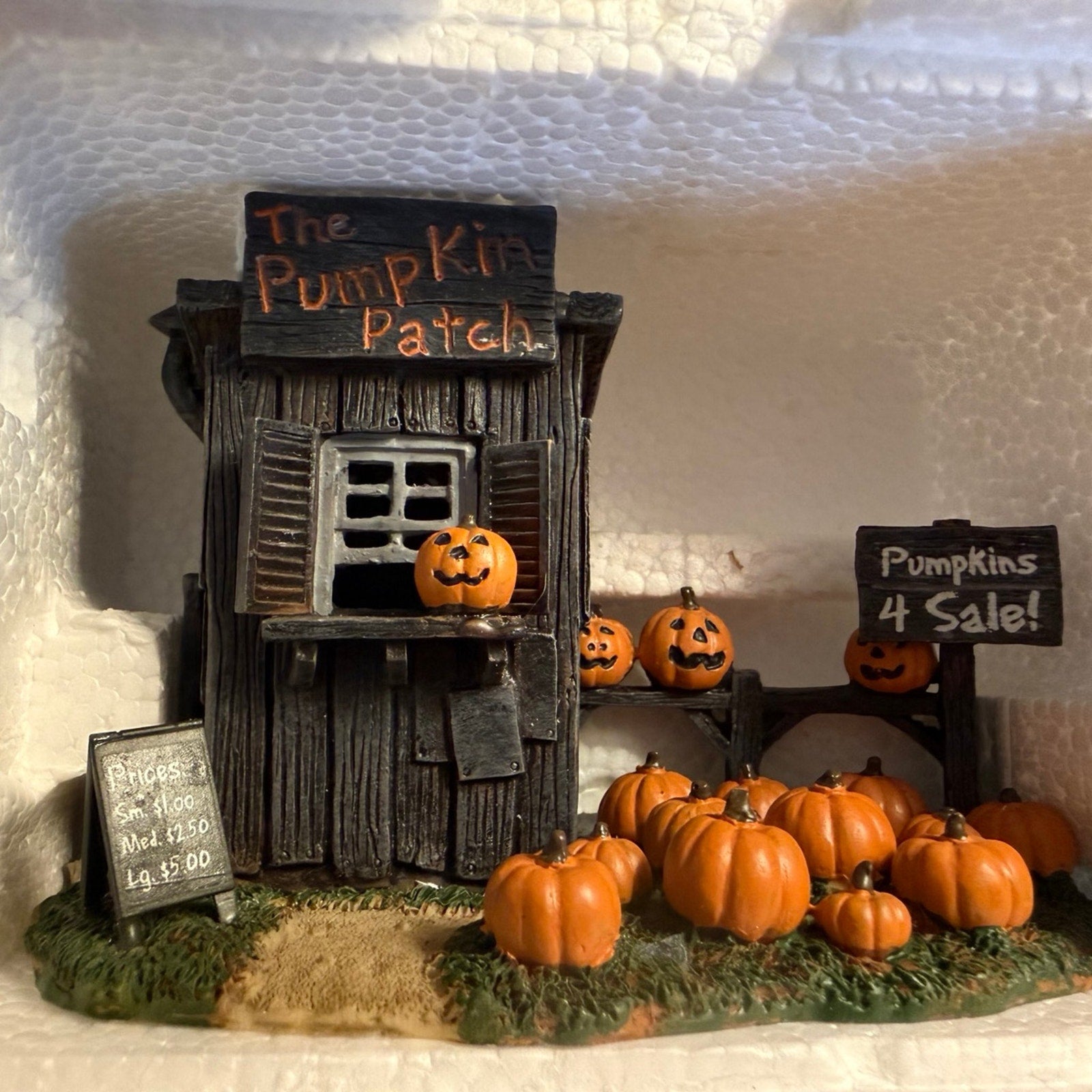 Vintage 2003 LEMAX Spooky Town Collection ‘The Pumpkin Patch’ Halloween NIB