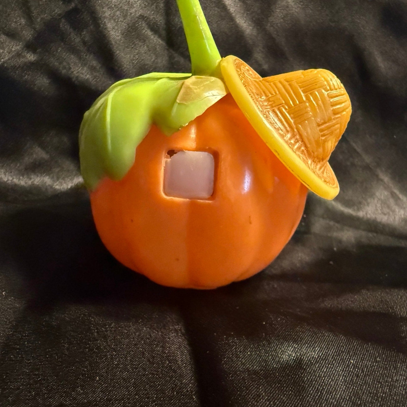 Vintage 1970’s Fun World Jack-o-lantern slideshow viewer